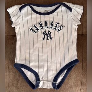 Genuine Merchandise White Navy Pinstripe Yankees Baby One-Piece